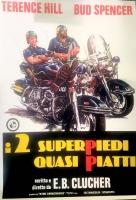 2 SUPERPIEDI QUASI PIATTI poster 70x100