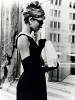 Audrey Hepburn COLAZIONE DA TIFFANY vetrina foto poster 20x25